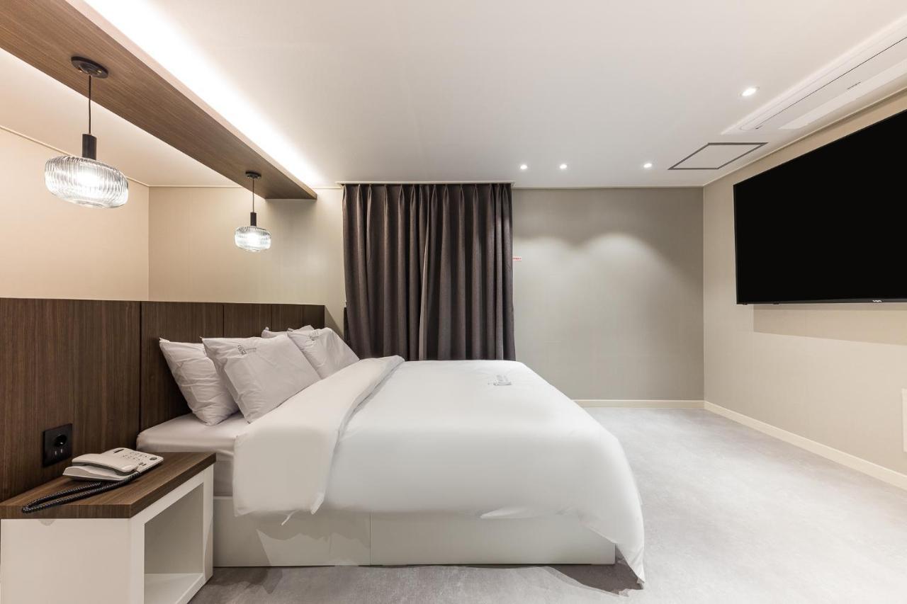 Hotel Lium Cheonan Exterior photo